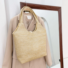 Upload image to gallery, sac en rotin tendance marron beige sac de plage be cover
